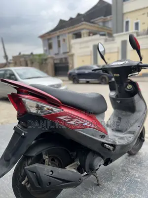 Kymco Agility 125cc Scooter 2015 Red