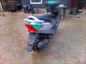 Kymco Xciting 2022 Silver Scooter