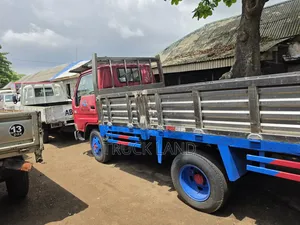 Toyota Dyna 150 Tayoyi Shida 3.5 Ton Karfin 2RZ Engine
