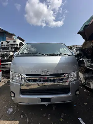 Toyota HiAce Super GL 2016 Silver