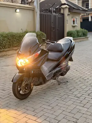 Suzuki Burgman 250 Scooter 2015 Baki