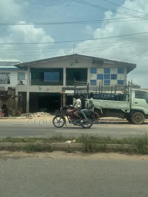 Filin Kasuwanci 467sqm tare da Gini, Ojoo Ibadan