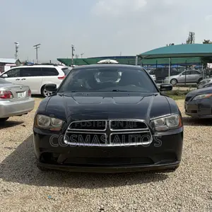 Dodge Charger SE 2013