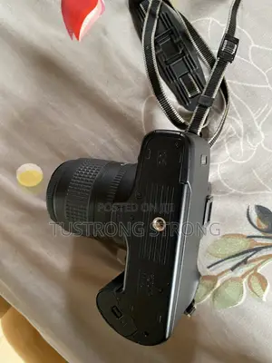 Canon EOS 35mm Film Kamara da Zoom Lens