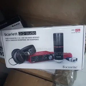 Focusrite Scarlett 2i2 3rd Gen Cikakken Bundle Na Studio