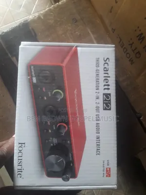 Focusrite Scarlett 2i2 (1st Gen) Audio Interface
