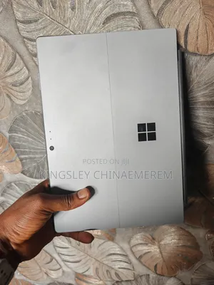 Microsoft Surface Pro 8GB Intel Core i5 256GB SSD