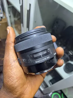 Sigma 30mm F/1.4 DC HSM Art Lens