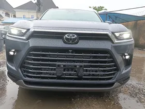 2024 Toyota Highlander Limited AWD Blue