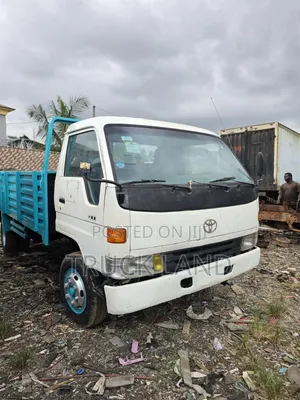 Toyota Dyna 300 Petrol Long Frame Truck (5.5 Ton)