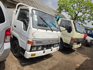 Toyota Dyna 150 (1998) - Petrol, Manual