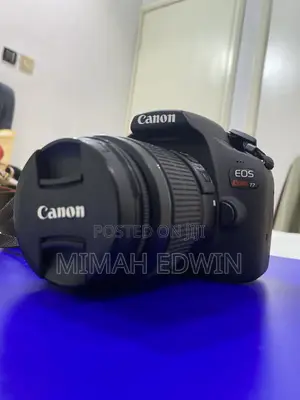 Canon EOS Rebel T7 DSLR Kamera da 18-55mm Lens