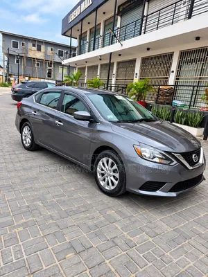 Nissan Sentra 2018 - Launin Fari