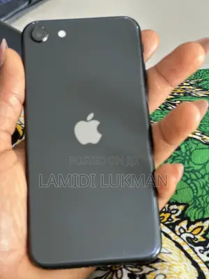 Apple iPhone SE (2nd Gen) 64GB Baki
