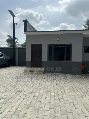 Wurin Siyarwa/Ofis don Siyarwa a Wuse 2