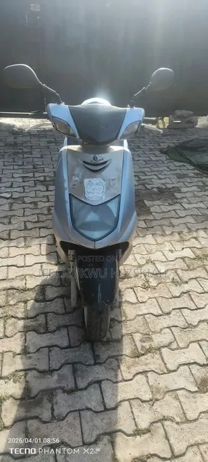 Yamaha Saluto 125 Scooter 2015 Gray