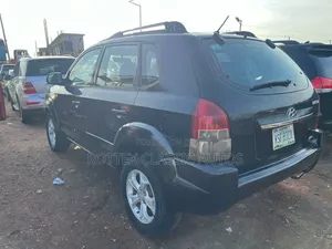 Hyundai Tucson 2005 Baki