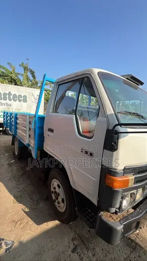 Toyota Dyna 300 Truck - Wadda Aka Shigo Da Shi