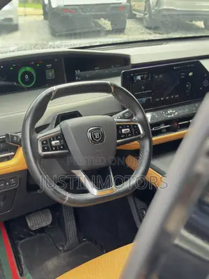 Changan UNI-K 2025 Baƙi