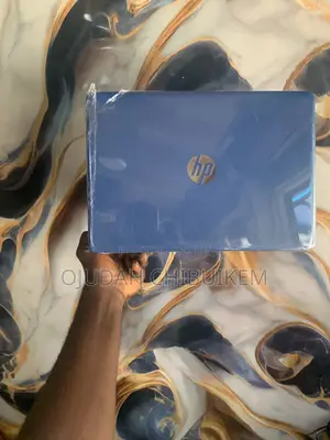 HP 14s Laptop: AMD Ryzen 3, 4GB RAM, 128GB SSD