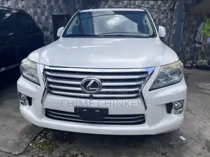 Lexus LX 570 AWD 2013 Fari