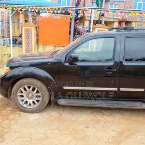 Nissan Pathfinder 2009 Baki