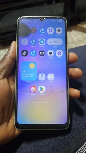 Samsung Galaxy A05 64GB Green (Cracked Screen)