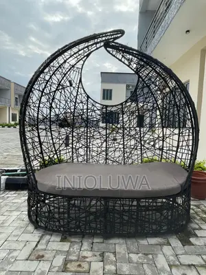 Bakin Rattan Daybed na Waje tare da Canopy