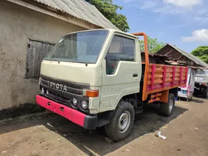 Toyota Dyna 150 (1998) Mai Amfani da Fetur