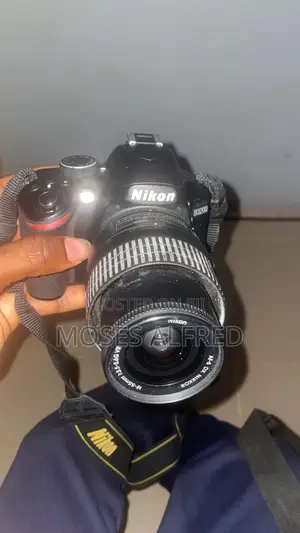 Nikon D3200 DSLR Camera da 18-55mm Lens