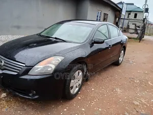 Nissan Altima 2.5 Sedan 2010 Baki