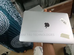 Apple MacBook Pro 2018 13" Intel Core i7 16GB RAM 256GB SSD