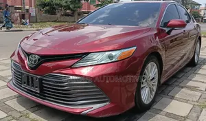 Toyota Camry XLE FWD 2018 Ja