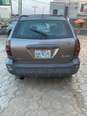 Pontiac Vibe 2004 Grey Hatchback