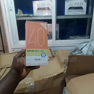 New Tecno Spark 40 256GB