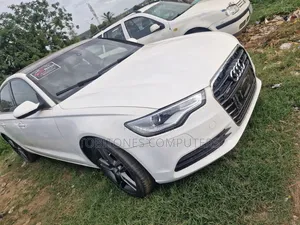 Audi A5 2.0T Premium quattro Convertible AWD 2014