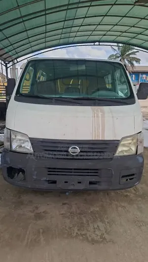 Nissan Caravan (Urvan) 2006 - White
