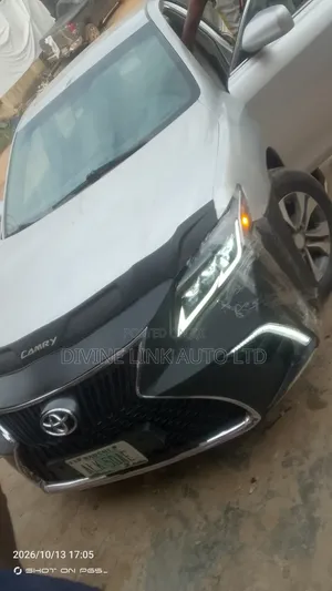 Toyota Camry 2010 (Upgraded to Lexus Face)