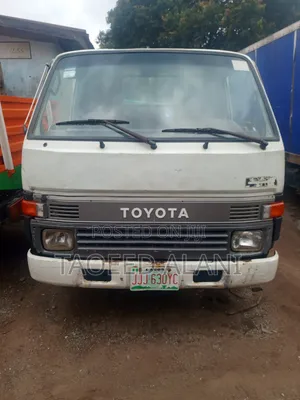 Toyota Dyna 100 Truck - 1998