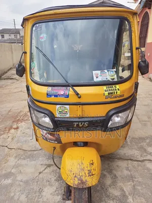 TVS King Deluxe Plus iTouch Start Tricycle 2024 Yellow