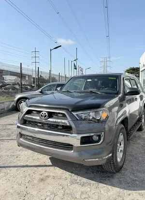 Toyota 4Runner SR5 SUV 4WD 2015 Gray