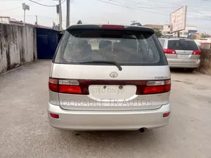 Toyota Previa 2005 Silver Minivan