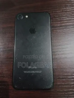 Apple iPhone 7 32GB Baki