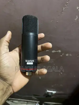 Focusrite Microphone Mai Sauri