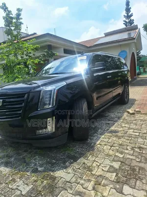 2019 Cadillac Escalade ESV Platinum