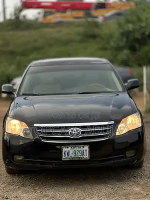 Toyota Avalon XLS 2005 Black