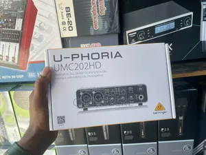 Behringer U-PHORIA UMC202HD Audio Interface