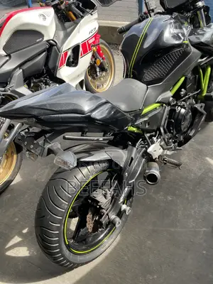 Kawasaki Z650 2023 Baki