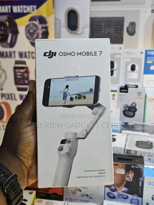 DJI Osmo Mobile 7 Gimbal da Mai Daidaita Wayar