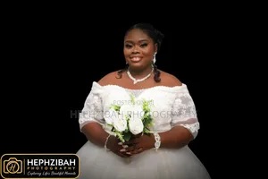 Hephzibah Photography: Sabis na Farko na Hoto & Bidiyo